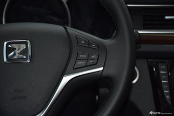 2015款众泰Z500 1.5T 自动豪华型 慕尼黑