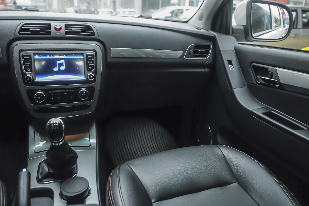 2015款帅铃T6 2.0L手动汽油进取型HFC4GA3-3D