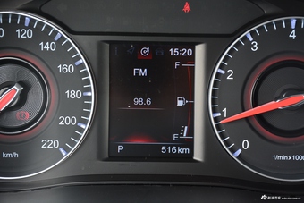 2017款中华V3 1.5T自动旗舰型