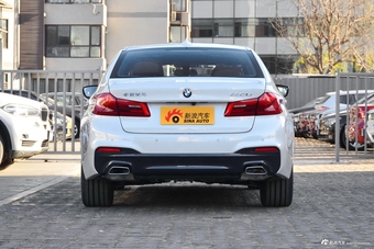 2019款宝马5系2.0T自动530Li 尊享型M运动套装