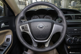 2017款海马福美来1.6L手动豪华型