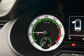 2018款明锐旅行版1.2T TSI230 DSG豪华版