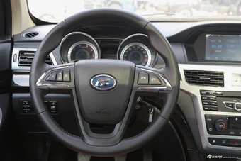 2015款揽福1.9T手动柴油两驱豪华型