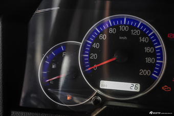 2016款战旗2.0L手动角斗士豪华型 国IV