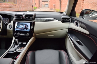 2018款领克02 1.5T两驱