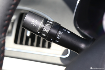 2015款瑞风S5 1.5T自动精英型