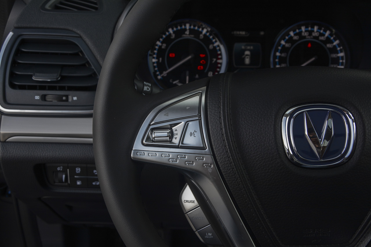 2017款长安CS95 2.0T自动四驱智尊版