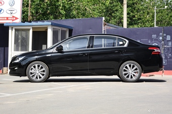 2016款东风标致408 1.6T自动豪华版