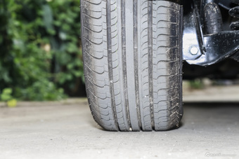 2016款海马V70 2.0L手动适·畅型 6座