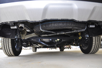 2016款五菱宏光S1 1.5L手动尊享型 大地棕