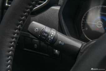 2017款风光580 1.5T手动豪华型