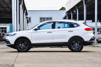 2015款猎豹CS10 2.0T手动新锐版  雅典白