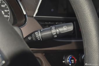 2017款宝骏310W 1.5L手动时尚型