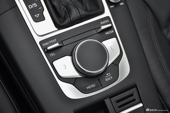 2018款奥迪A3 30周年型1.4T自动Sportback 35TFSI风尚型