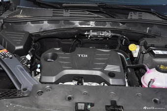 2016款荣威RX5 20T自动两驱旗舰版