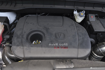 2017款长安CS95 2.0T自动四驱智尊版