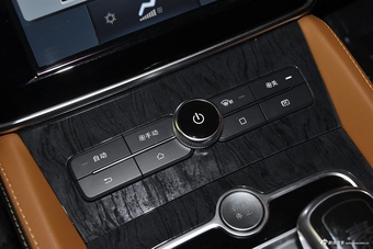 2017款比亚迪秦EV300尊享型