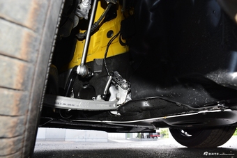 2017款宝马M4手动双门轿跑车