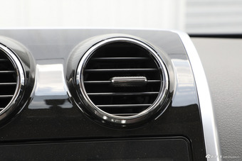 2017款野马T70S运动版1.8L自动旗舰型