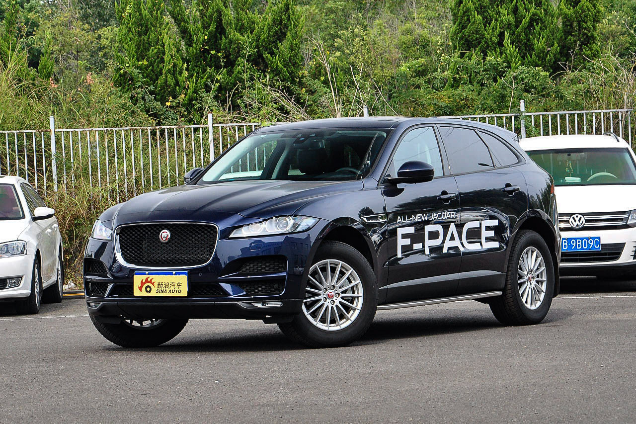 2018款捷豹F-PACE 2.0T自动四驱都市尊享版