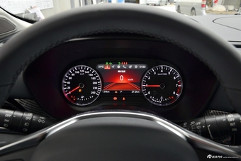 2018款中华V7 1.6T自动尊贵型5座280T