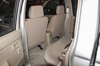 2011款D22皮卡 2.4L手动汽油两驱标准型