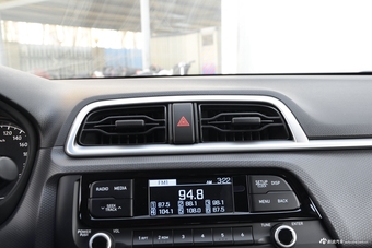 2017款瑞纳1.4L手动天窗版