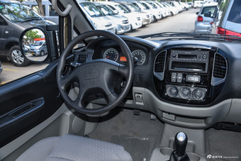 2016款菱智M3L 1.6L手动舒适型7座