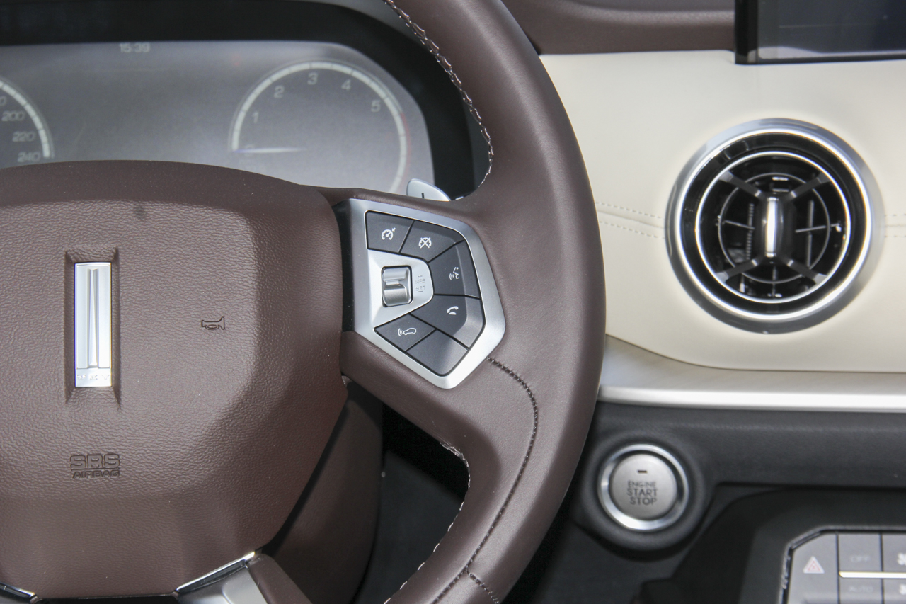 2018款WEY VV6 2.0T自动两驱超豪型