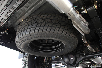 2017款黄海N3 2.5T手动四驱运动版XD25T5 