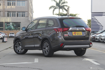 2018款欧蓝德2.0L自动两驱荣耀版5座