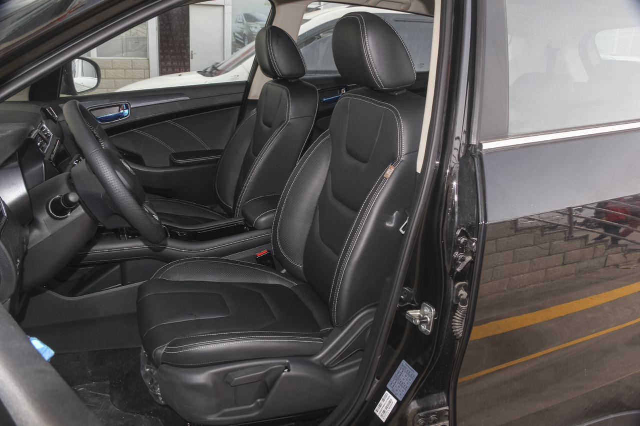 2017款风光580改款 1.5T自动豪华型