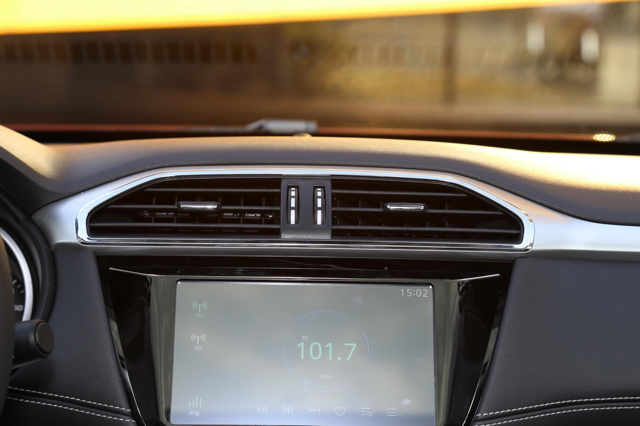 2017款锐腾2.0T 30T自动四驱旗舰版