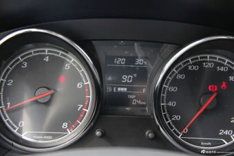 2016款骏派A70 1.6L手动基本型