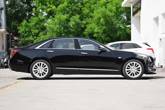 2017款CT6 2.0T自动28T豪华型