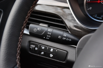 2017款宝骏560 1.5T DCT旗舰型