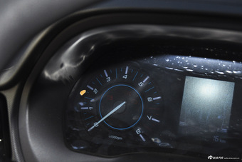 2016款瑞虎3 1.6L手动风尚版