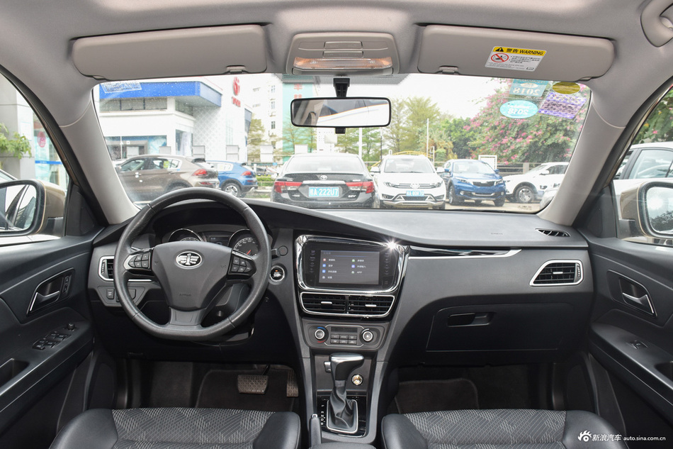 2016款骏派A70 1.6L自动豪华型 