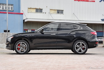 平行进口17款玛莎拉蒂Levante S 3.0T 美规