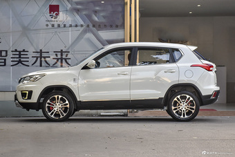 2016款北汽绅宝X35 1.5L自动豪华版