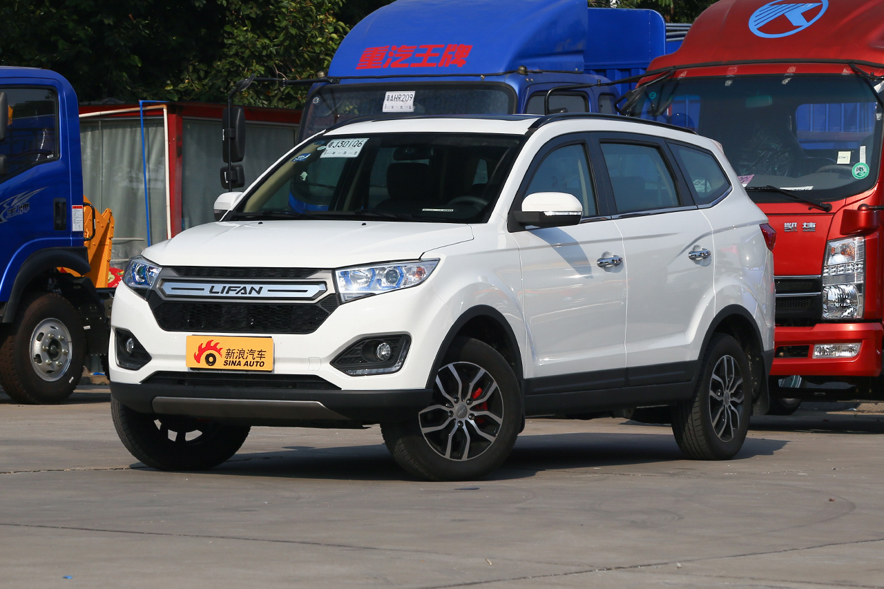 哪款配置更丰富 新款迈威 PK 新款凯翼V3