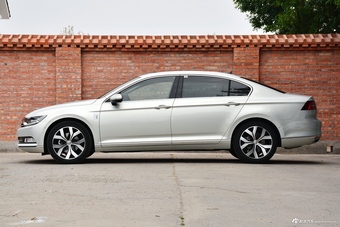 18款大众迈腾 330TSI DSG 尊贵型