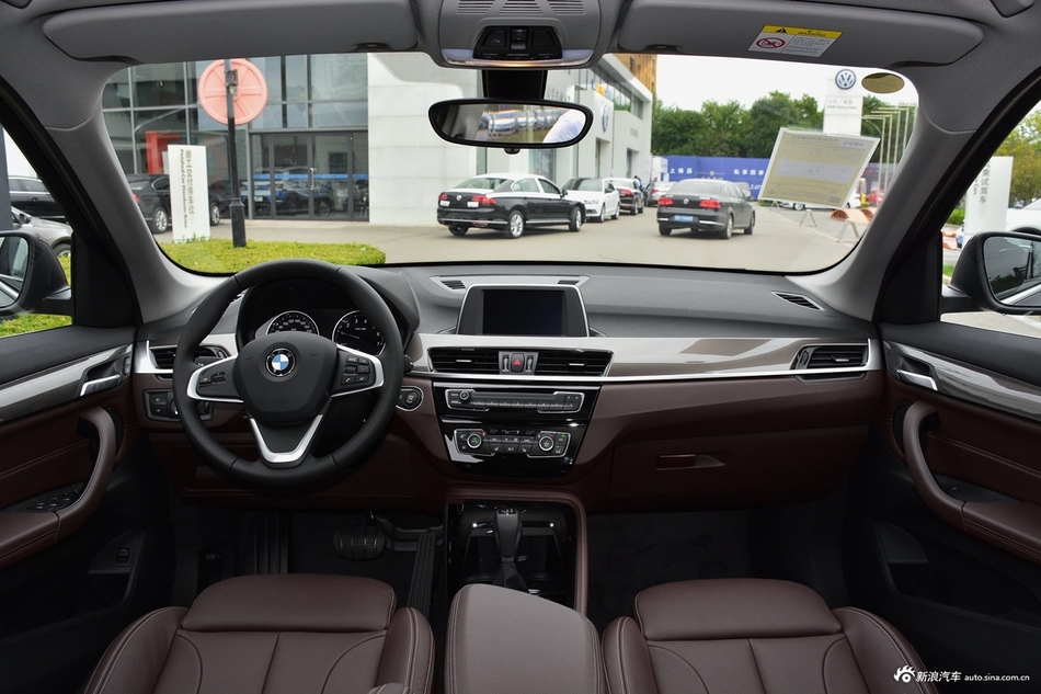 2018款宝马X1 1.5T自动sDrive18Li尊享型