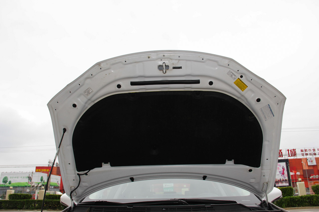 2014款雷克萨斯CT 1.8L自动200h舒适版双色