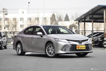 2018款凯美瑞2.5Q自动旗舰型