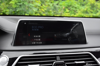 2018款宝马7系740Li 3.0T自动领先型M运动套装