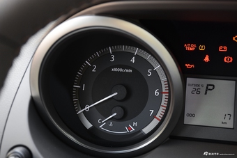 2017款普拉多2700 TX-L黎巴嫩版