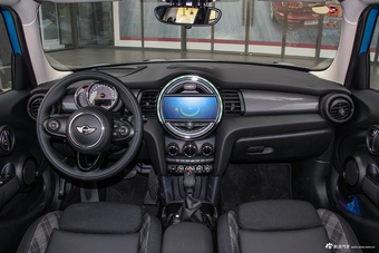 2016款MINI 1.5T自动 COOPER先锋派 五门版图片