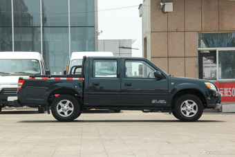 2018款宝典2.9T手动新超值柴油两驱舒适型加长货箱JX4D30B5L