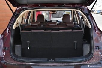 2017款宝骏560 1.5T DCT旗舰型7座